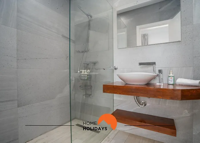 #213 Roja Pe By Holidays 빌라 *