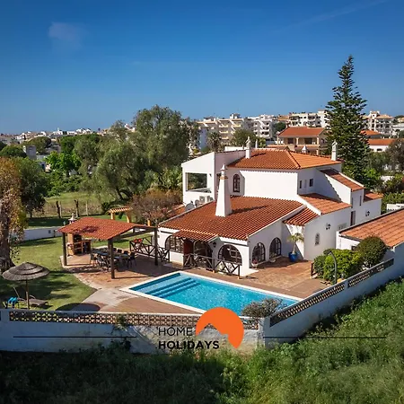 Villa #213 Roja Pe By Holidays