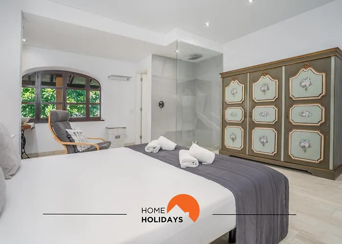 Villa #213 Roja Pe By Holidays