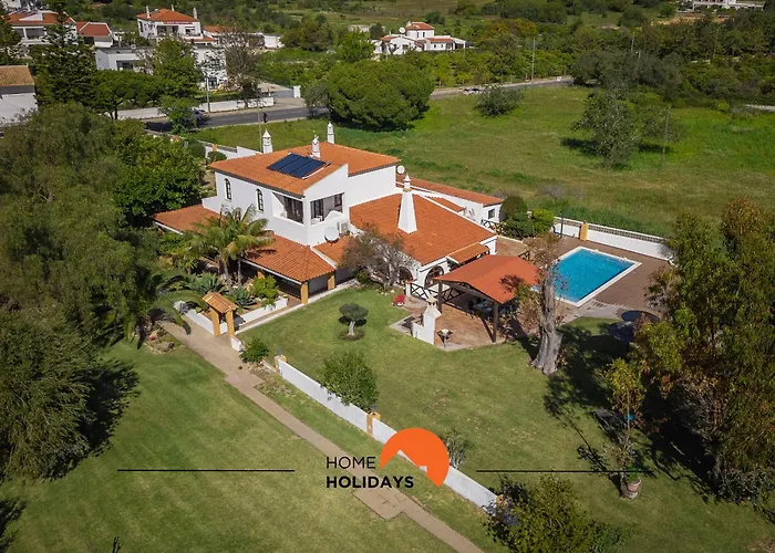 #213 Roja Pe By Holidays Villa *