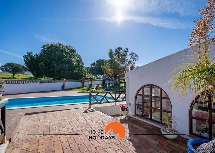 Villa #213 Roja Pe By Holidays