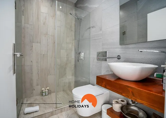 #213 Roja Pe By Holidays Villa