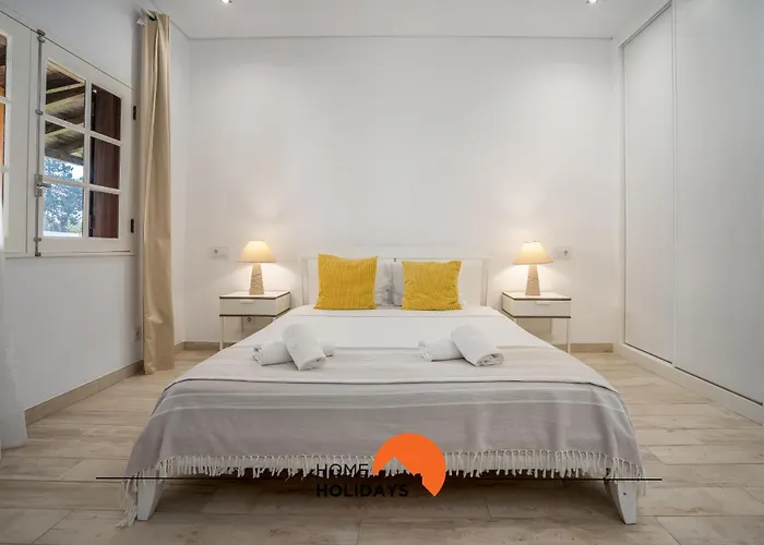 #213 Roja Pe By Holidays Villa