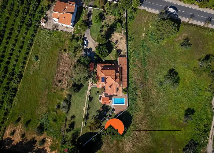 #213 Roja Pe By Holidays