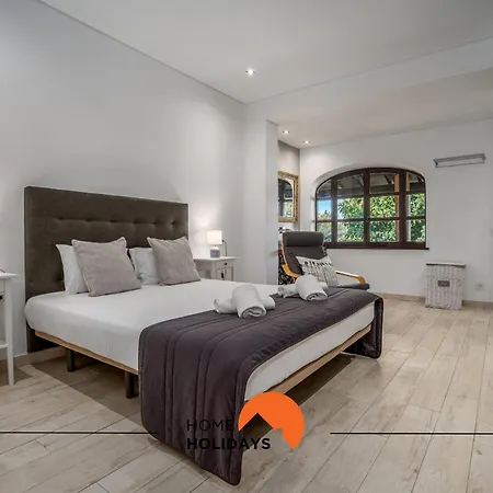 #213 Roja Pe By Holidays 别墅