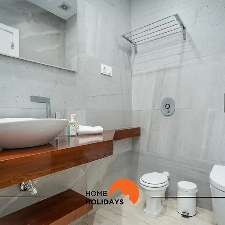 #213 Roja Pe By Holidays 别墅